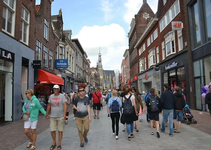 Macbed Checkin-time 1700-1800 Or Request Before Book